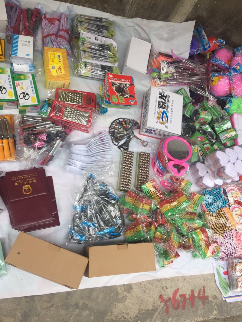 饰品批发货源市场洞察：拥抱多元化潮流